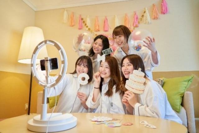 画像: パジャマパーティーを盛り上げる様々なアイテム