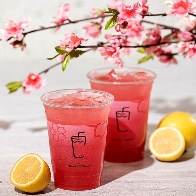 画像2: 【期間限定】「桜レモネード」&「桜シェイク」で春の訪れを楽しもう!