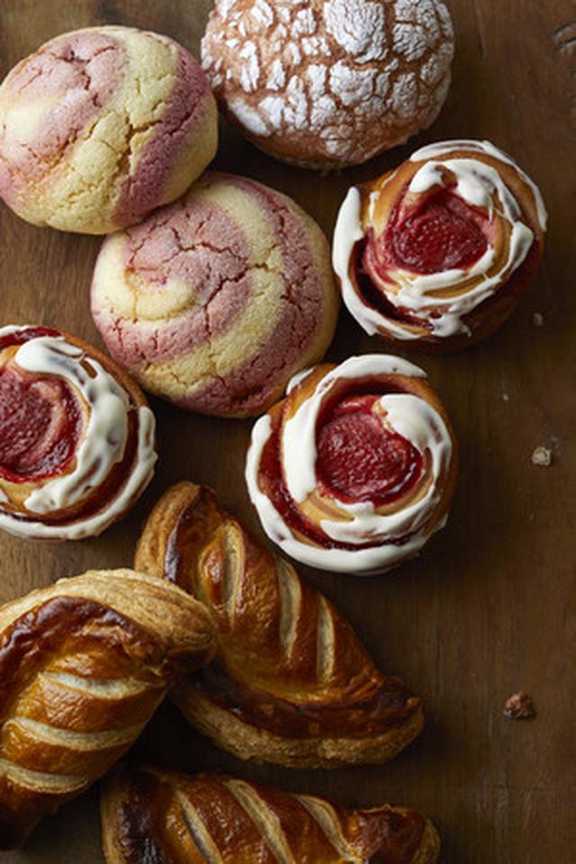 画像: Afternoon Tea BAKERY いちごのパン