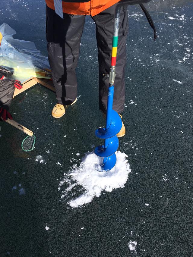 画像1: 準備なしでレンタル可能! 手ぶらで楽しむワカサギ釣り