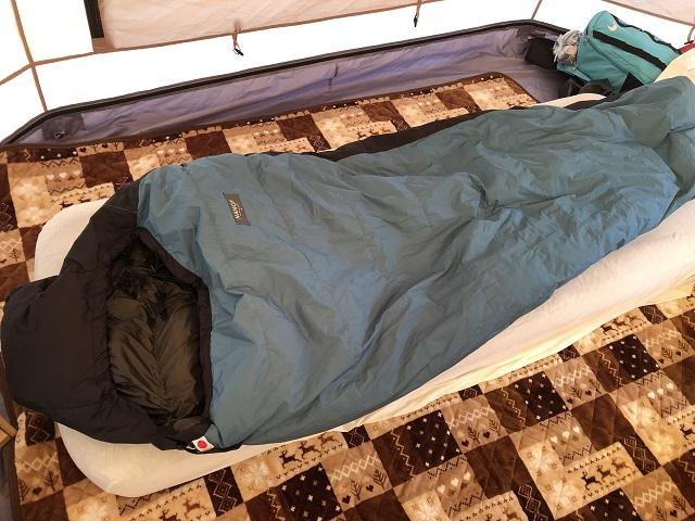 画像: レンタルじゃなく買うとしたら、まずは寝袋