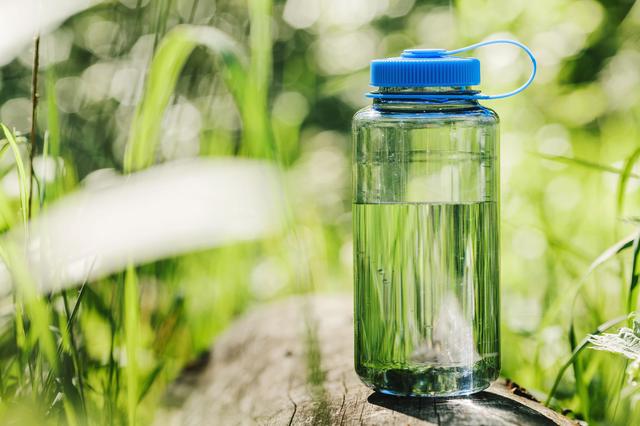 画像: 屈強で密閉性に優れるナルゲンボトル! 熱湯に入れても冷凍しても破損しない 粉物を入れても漏れない