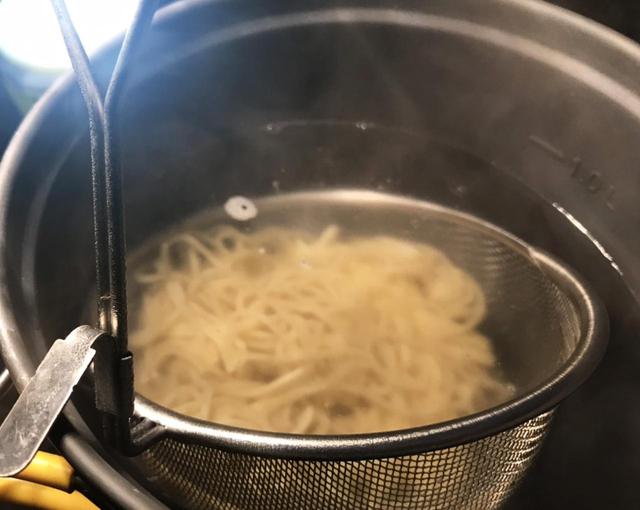 画像3: 【レシピ公開】わずか15分!?キャンプ場で作る自家製「坦々麺」を教えます!
