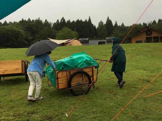 画像: 【静岡県】田貫湖キャンプ場 富士山がキレイに見え、日本の中でも人気のキャンプ場ですが、オートサイトではないので雨が降るとちょっと大変です。