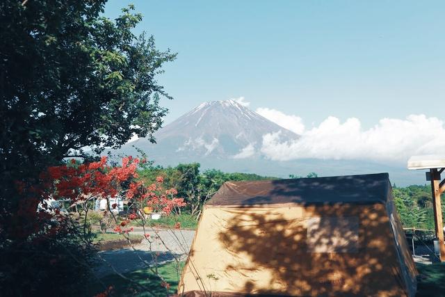 画像: 山とか、海とか、自然を2人で味わいます