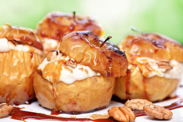 画像: まるごと焼きリンゴに合うトッピング