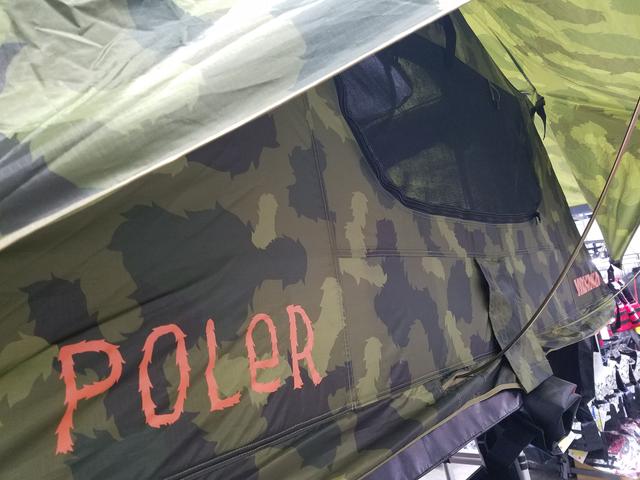 画像: 「POLeR」とのコラボ商品(撮影・編集部)