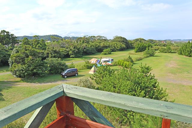 画像: 展望台から見下ろした大原オートキャンプインそとぼう futaricampguide.com