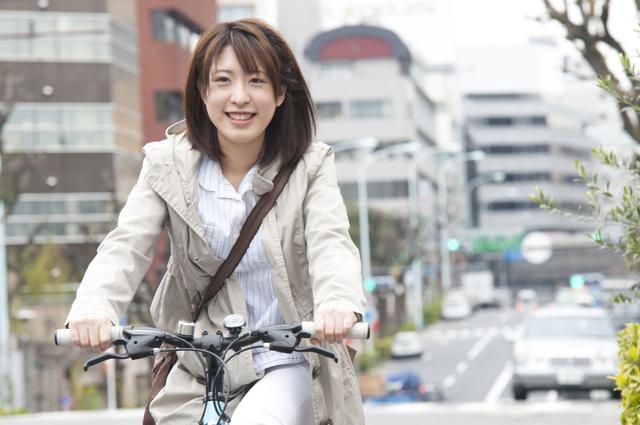 画像: ミニベロはタイヤが20センチ以下の自転車 チェレステカラーが魅力的なビアンキが女性には人気