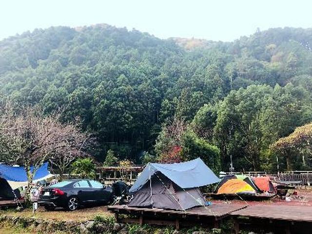画像: 伊豆旅行にキャンプをプラス! 河津七滝オートキャンプ場はアクセスが良く、観光に便利
