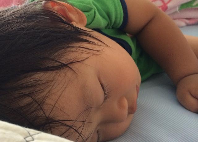 画像: 次男1歳:精進湖キャンピングコテージにて 撮影は6月