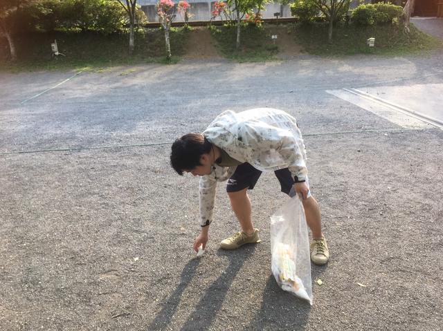 画像: 筆者撮影 ※使用した場所にゴミが落ちてないか入念にチェック