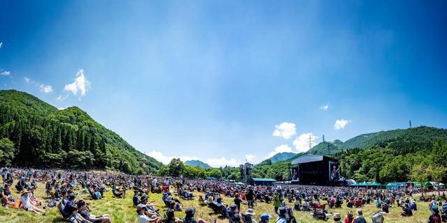 画像: FUJI ROCK FESTIVAL公式Facebookページより www.facebook.com