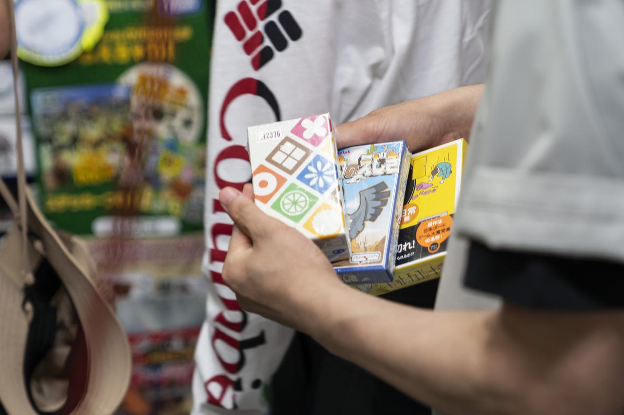画像2: 「ハゲタカのえじき」「ナインタイル」など、グランピングで遊ぶ用のカードゲームを調達!