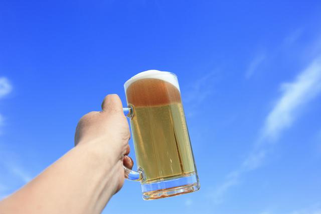 画像: 【ソロキャンプにおすすめ】手軽に使えるハンディタイプのビアサーバー