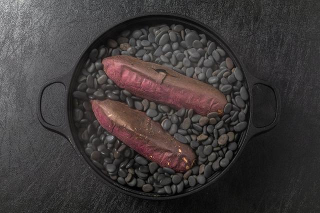 画像1: おいしい石焼き芋の作り方