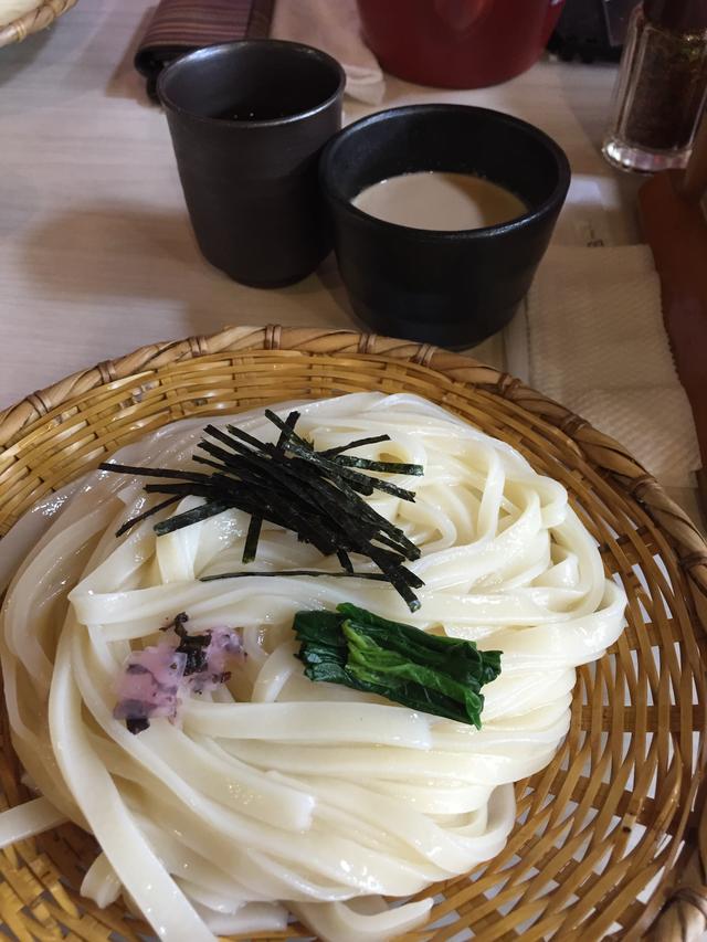 画像: ごまダレと豆板醤の冷やしつけうどん