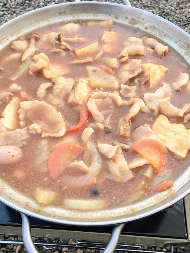 画像: カレー鍋(画像:筆者撮影)
