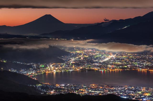 画像: 高ボッチ高原から望む富士山と諏訪湖の絶景