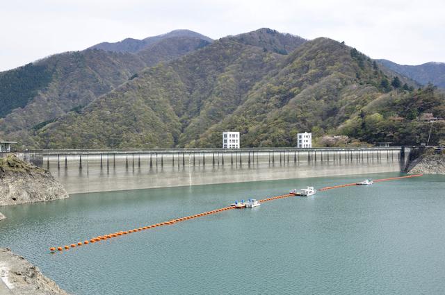 画像: 奥多摩湖=小河内ダム