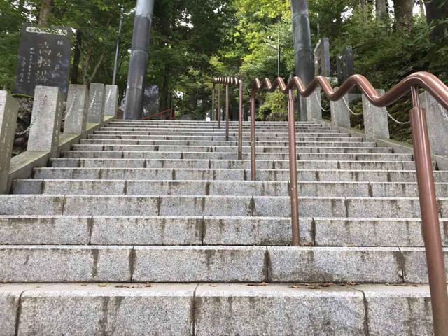 画像: 筆者撮影:終わりが見えない石段