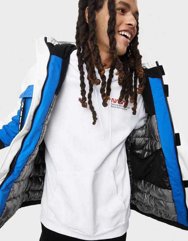 画像1: 出典:ベルシュカ・ジャパン https://www.bershka.com/jp/