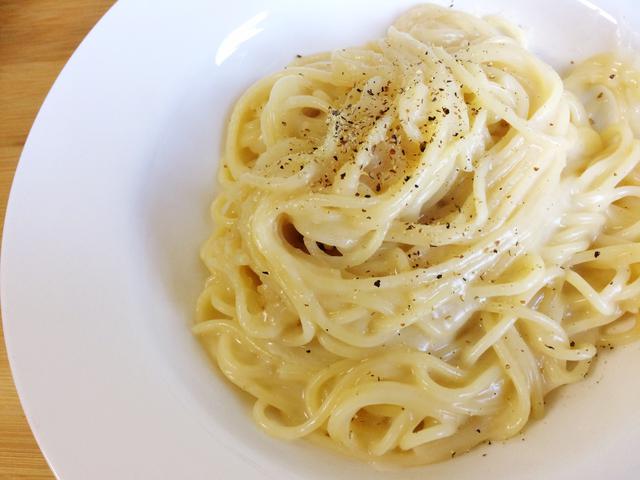 画像: 余ったチーズを使って〆パスタ!チーズフォンデュパスタのレシピ