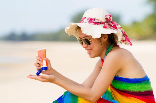 画像: 炎天下でレジャー・スポーツ・アウトドアなら「SPF50+」の日焼け止めを!