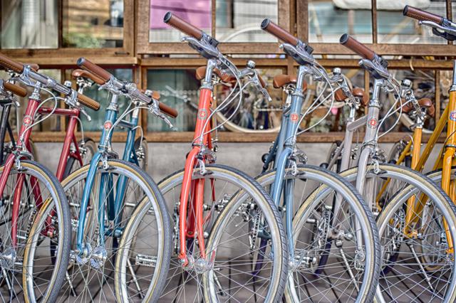 画像: カスタマイズ②「自転車用スタンド取り付け」で街乗りも心配なし! 機能性やデザイン性で選択