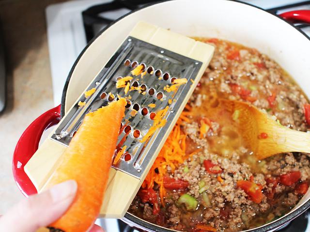 画像7: トマト缶と合わせた基本の下ごしらえ方法を紹介! アレンジ自在なひき肉&トマトのタネを伝授!