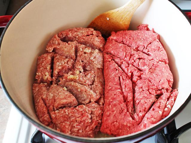 画像2: トマト缶と合わせた基本の下ごしらえ方法を紹介! アレンジ自在なひき肉&トマトのタネを伝授!