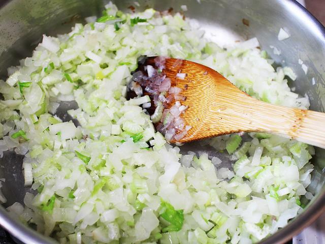 画像5: トマト缶と合わせた基本の下ごしらえ方法を紹介! アレンジ自在なひき肉&トマトのタネを伝授!