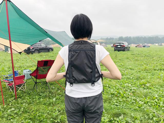 画像: 筆者撮影:バックにもポケットがついている