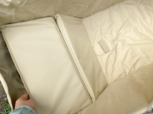 画像: 筆者撮影 こちらはワゴンの底に敷くフロアマット