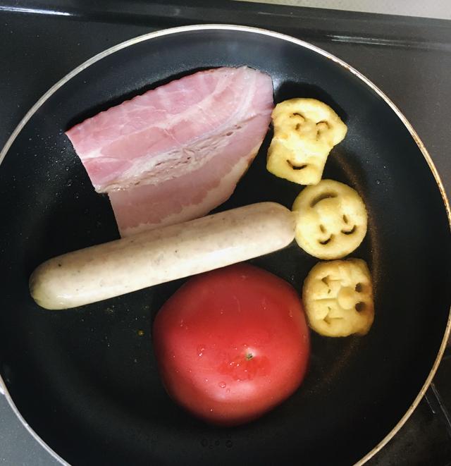 画像: 筆者撮影 揚げ焼きする気持ちで、油は気持ち多め。