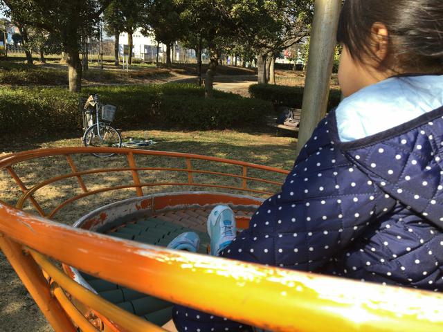画像: マナーその3:子ども達を遊ばせるときは広場で遊ばせる! 子どもとのキャンプでは広いキャンプ場を選ぼう
