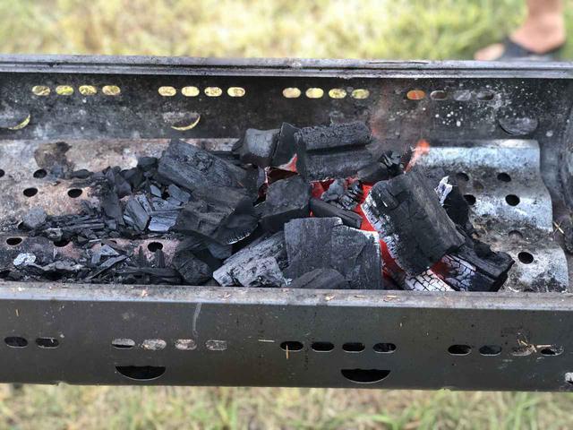 画像: 火消し壺を使うと後処理がラクチン&炭を安全に消火できる! 消し炭は再利用も可能でとっても便利!