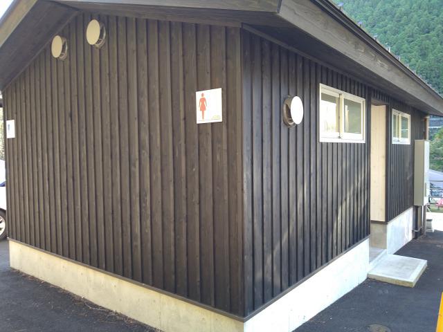 画像: 筆者撮影「トイレはオートキャンプサイト至近で安心」