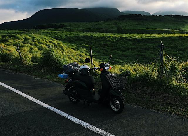画像: 【ポイント1】原付バイクの積載条件をチェック 50cc以下でキャンプに行く際はバッグのサイズも注意!