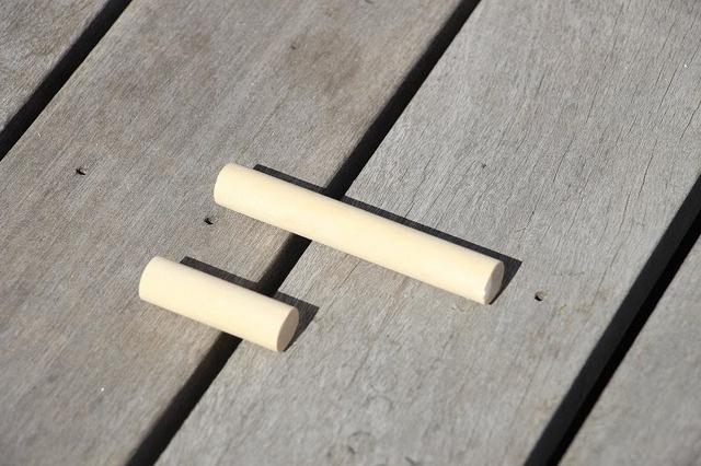 画像: 筆者撮影 100mmと50mmの丸棒に切り出します