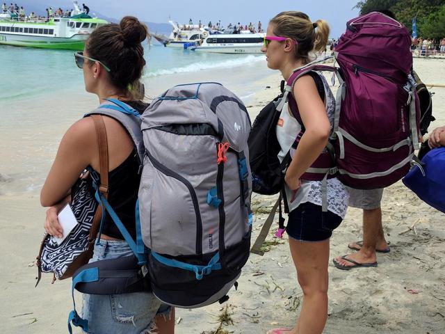 画像: 欧州からの旅行者とはかなり高い確率でケシュア製品がかぶる (筆者撮影)
