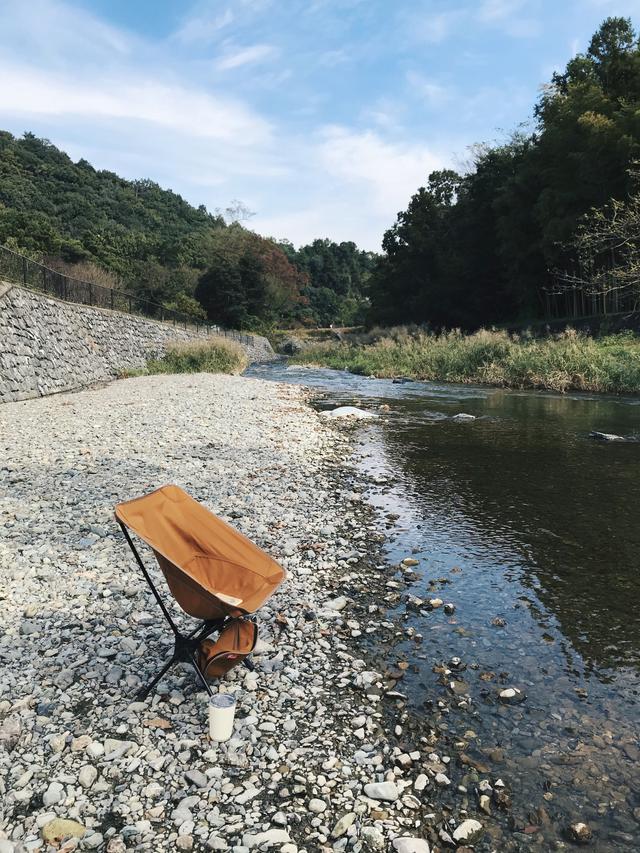 画像: 編集部・松岡撮影「自然になじむナチュラルなカラー」