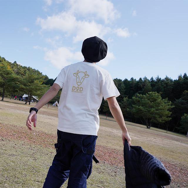 画像: 男性は170cmでMサイズを着用。