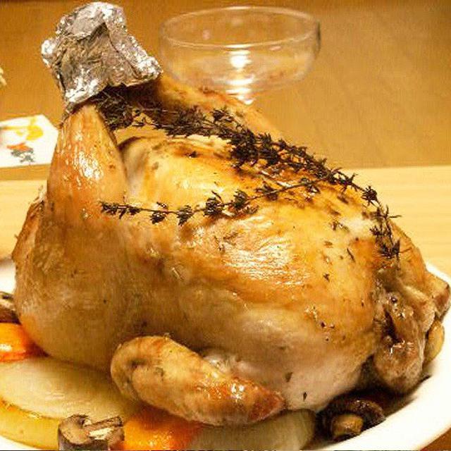 画像1: ソロキャンプでもクリスマスメニューを!鶏を丸ごと焼くロースト用スタンドの紹介&メスティンで作るチキンピラフレシピetc