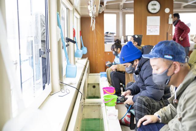 画像1: photographer 吉田 達史(シーズン18「バイきんぐ・西村流 冬のお泊まりキャンプに挑戦」より)