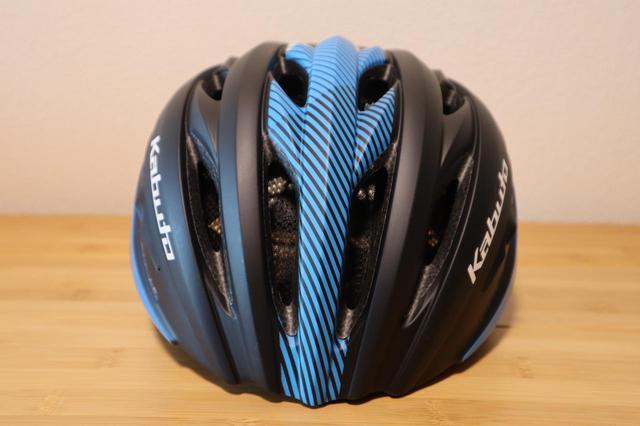 画像: ヘルメット正面(フロント部分) (筆者撮影)