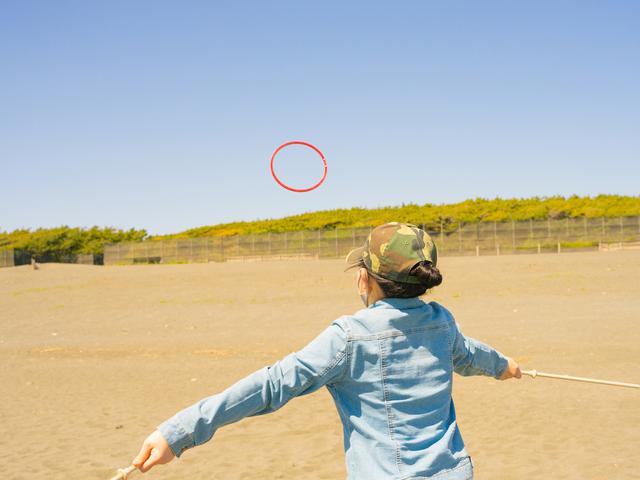 画像: 最初は、上の方に向けて放つイメージです。