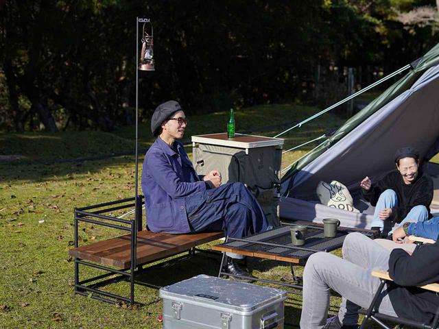 画像: 画像ではオイル塗装を行った130cmの2×4木材を5枚使用。