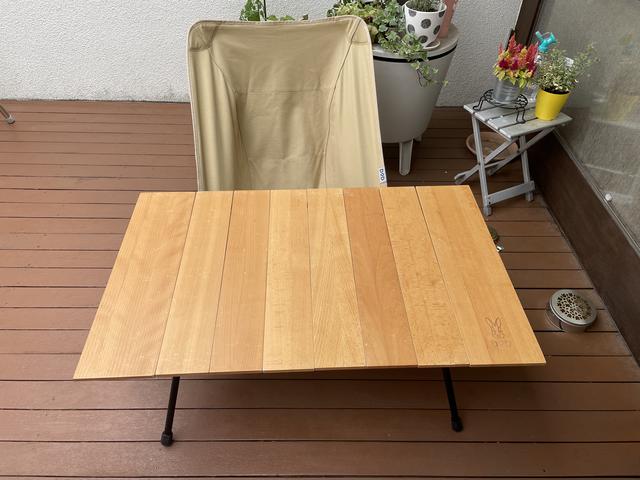画像: 筆者撮影:天然木の質感は、メラミンや合成樹脂などとはやっぱり違う!