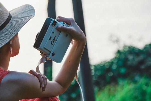 画像2: instax SQUARE SQ1のスペシャル仕様です